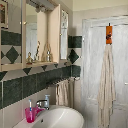 La Casa Gialla *