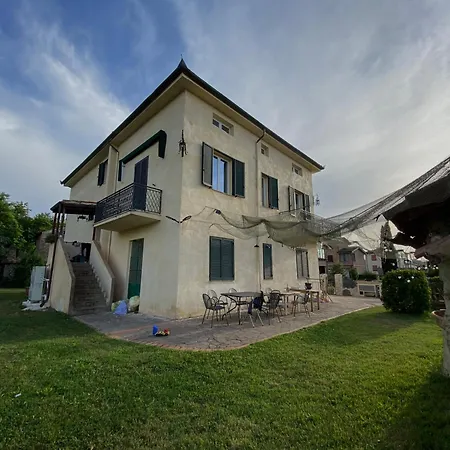 Apartment La Casa Gialla *